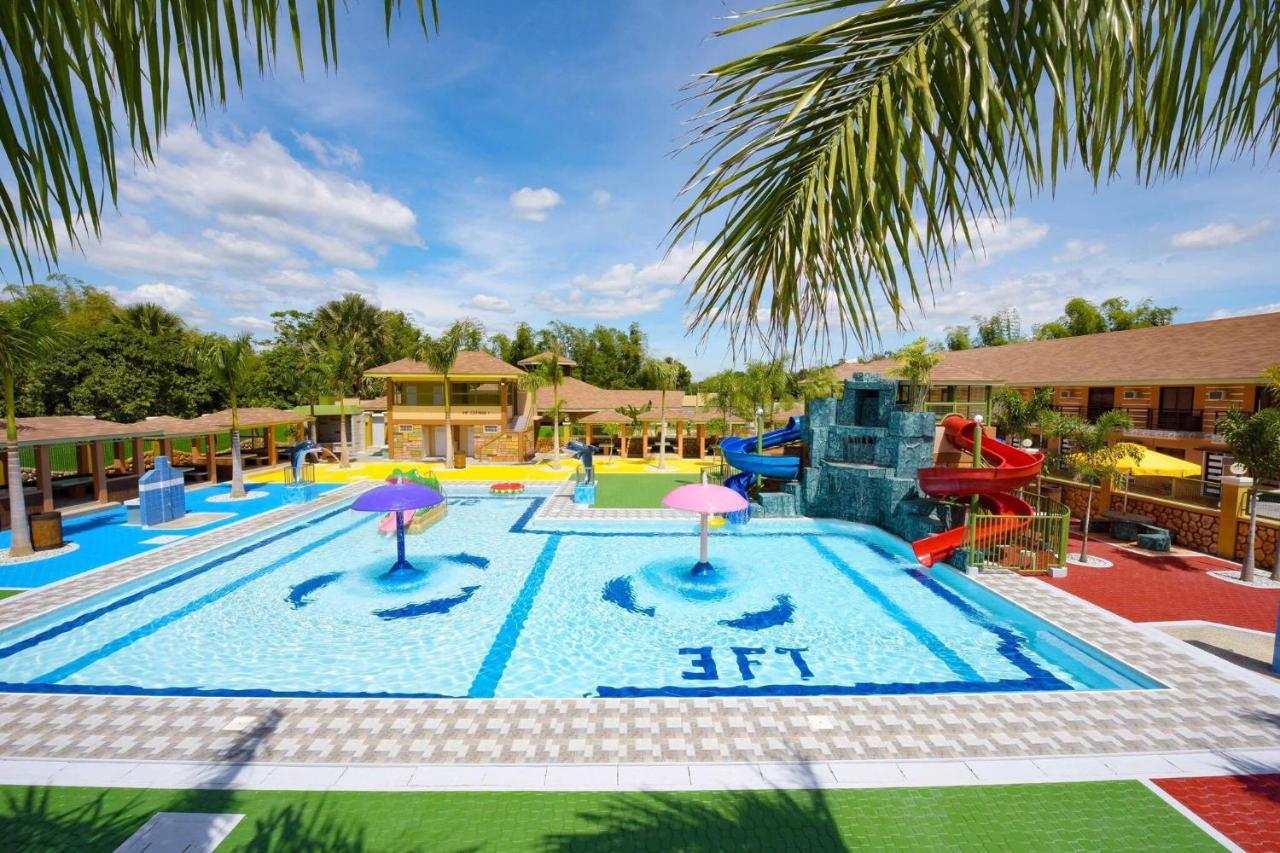 Kabaleyan Cove Resort Powered By Cocotel San Carlos  Экстерьер фото